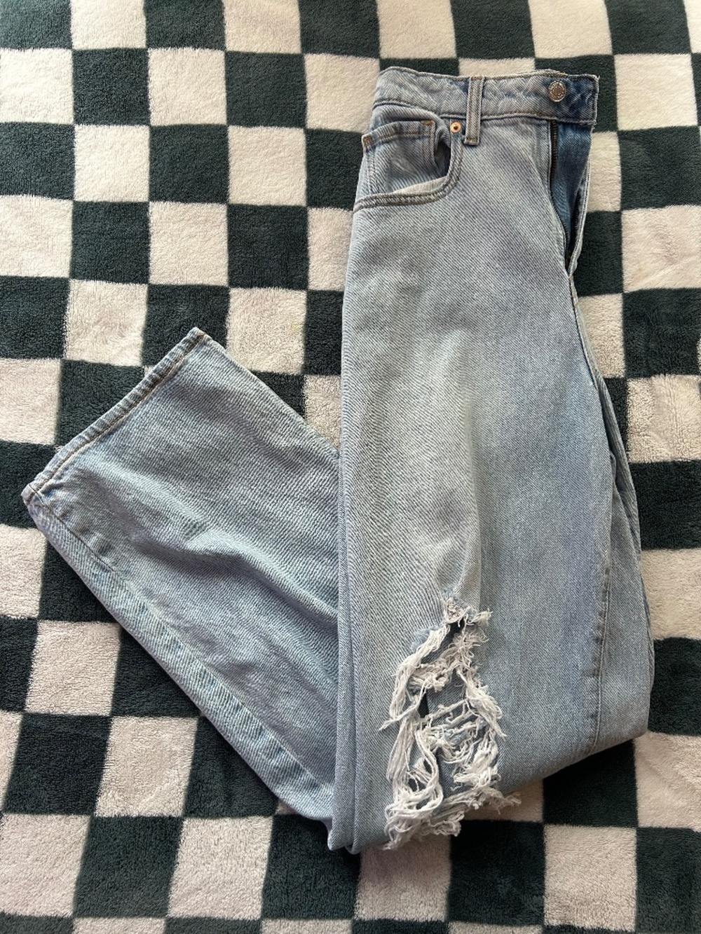 Wild Fable Distressed Jeans | Size 4